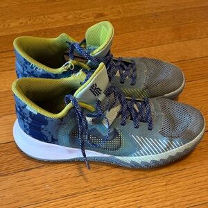 Nike Kyrie Flytrap V 5 Ocean Cube Blue and Yellow Basketball Sneakers